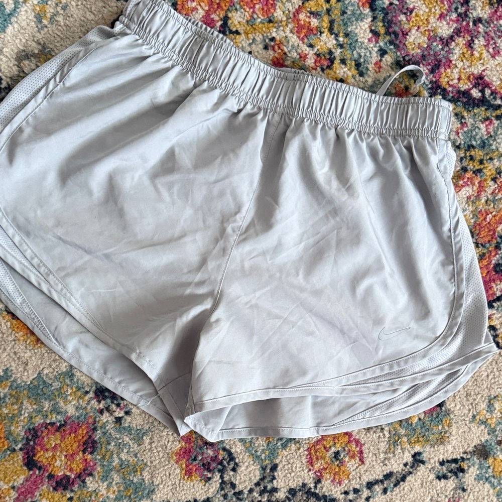 Nike Gray Athletic Shorts Moisture-Wicking Performance